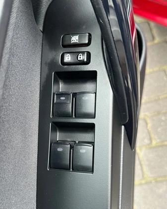 Toyota Auris cena 59900 przebieg: 100400, rok produkcji 2017 z Stąporków małe 781